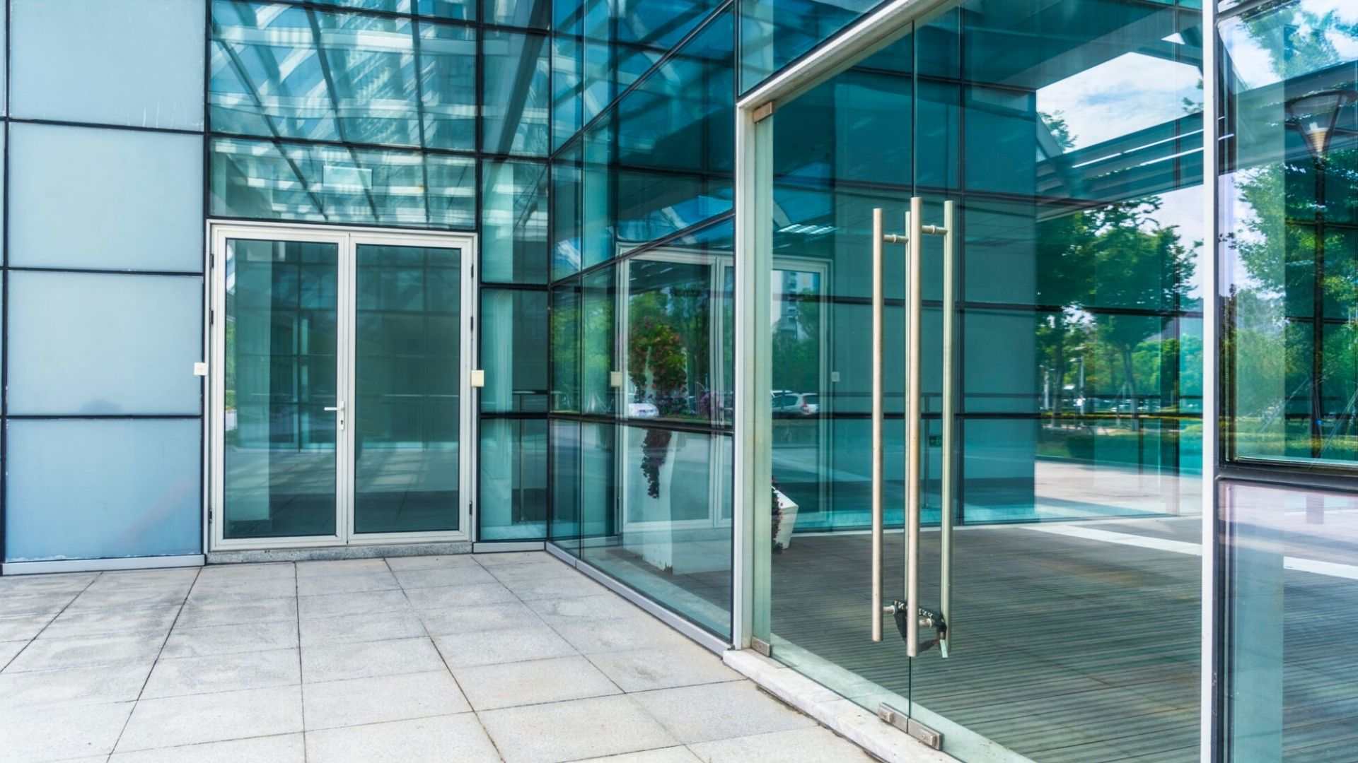 How Industrial Locksmiths Protect your Facility from Security Risks